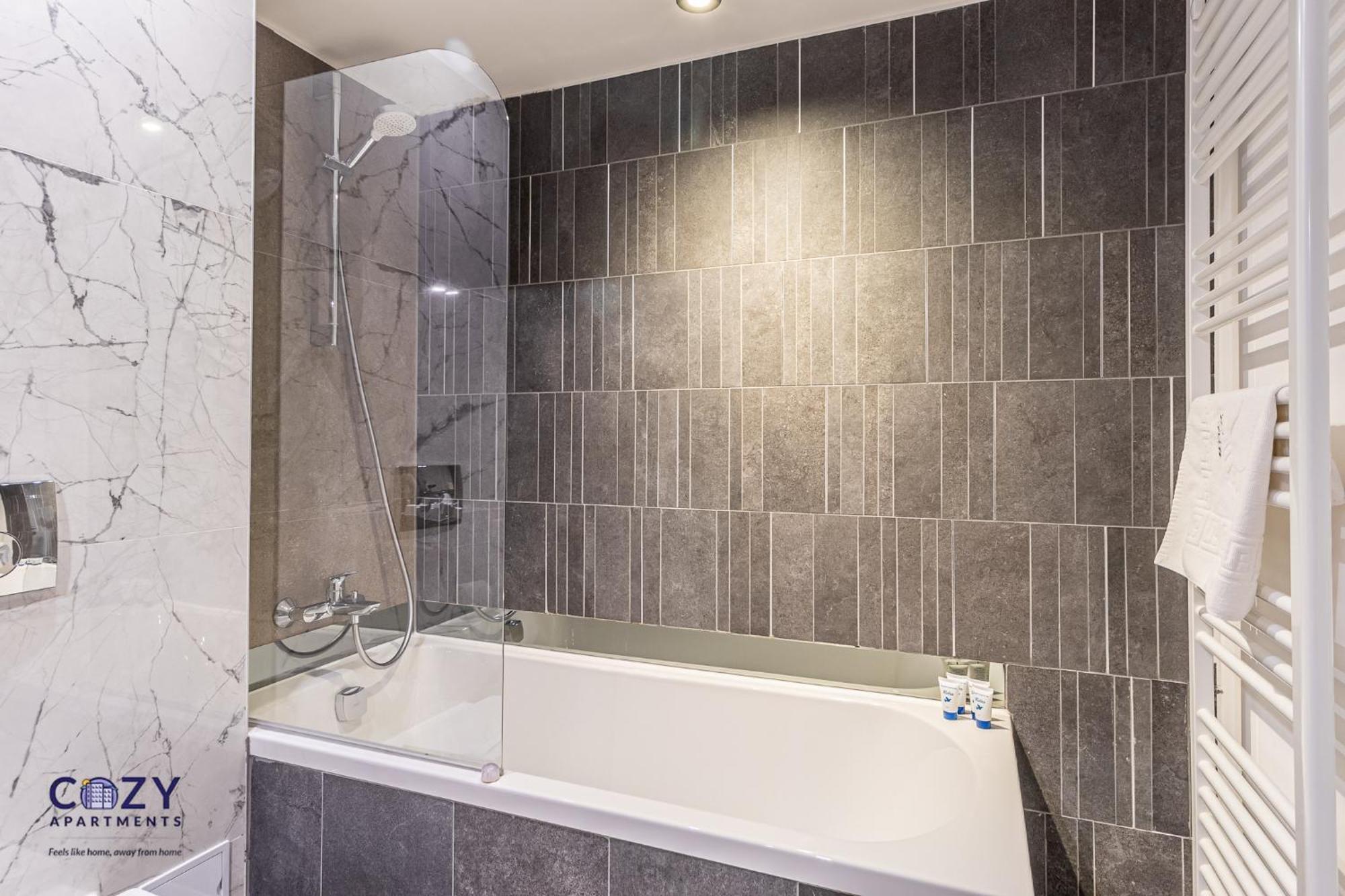 Luxury Residences & In At Coresi Mall Apartment