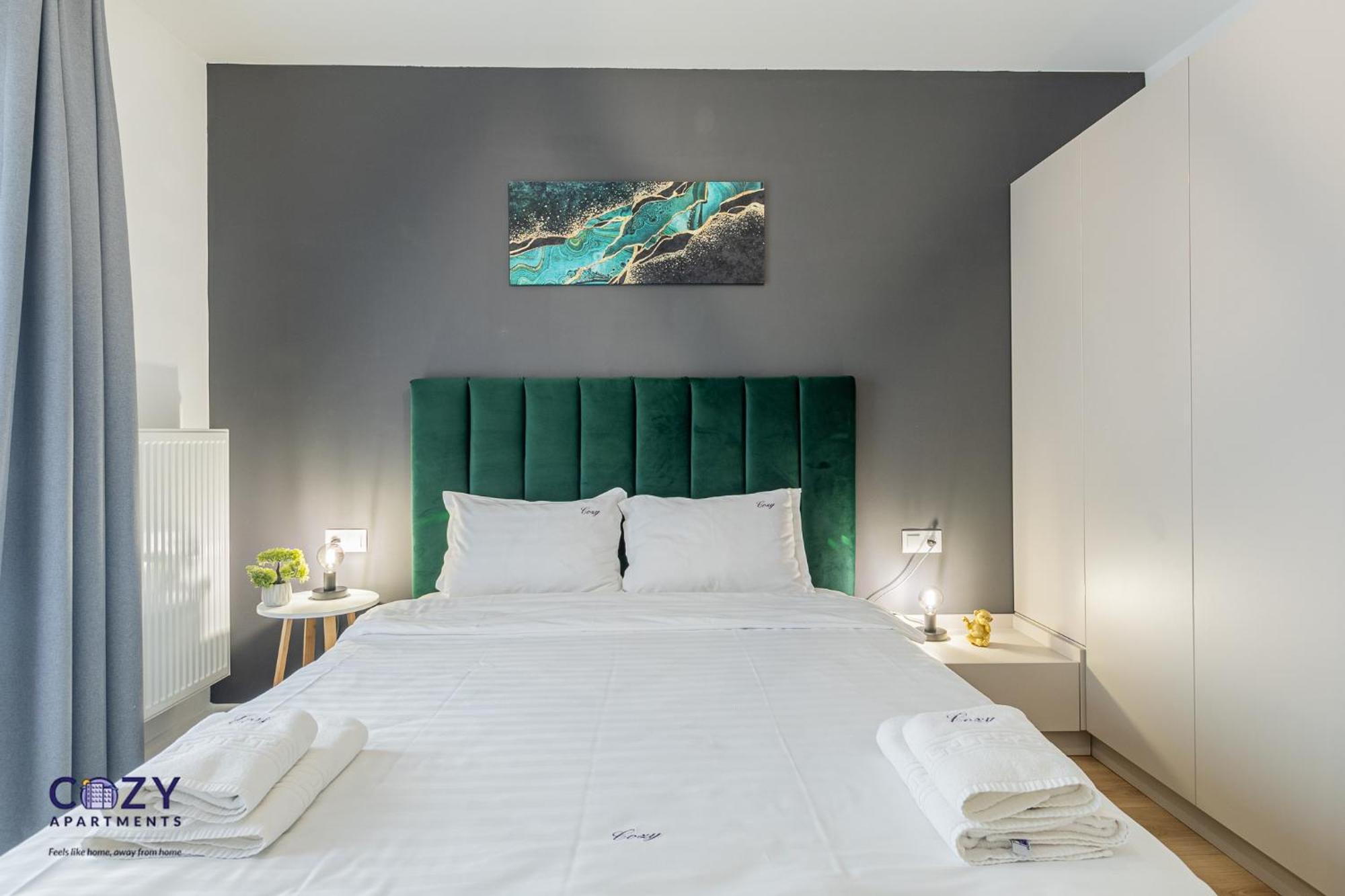 Luxury Residences & In At Coresi Mall *