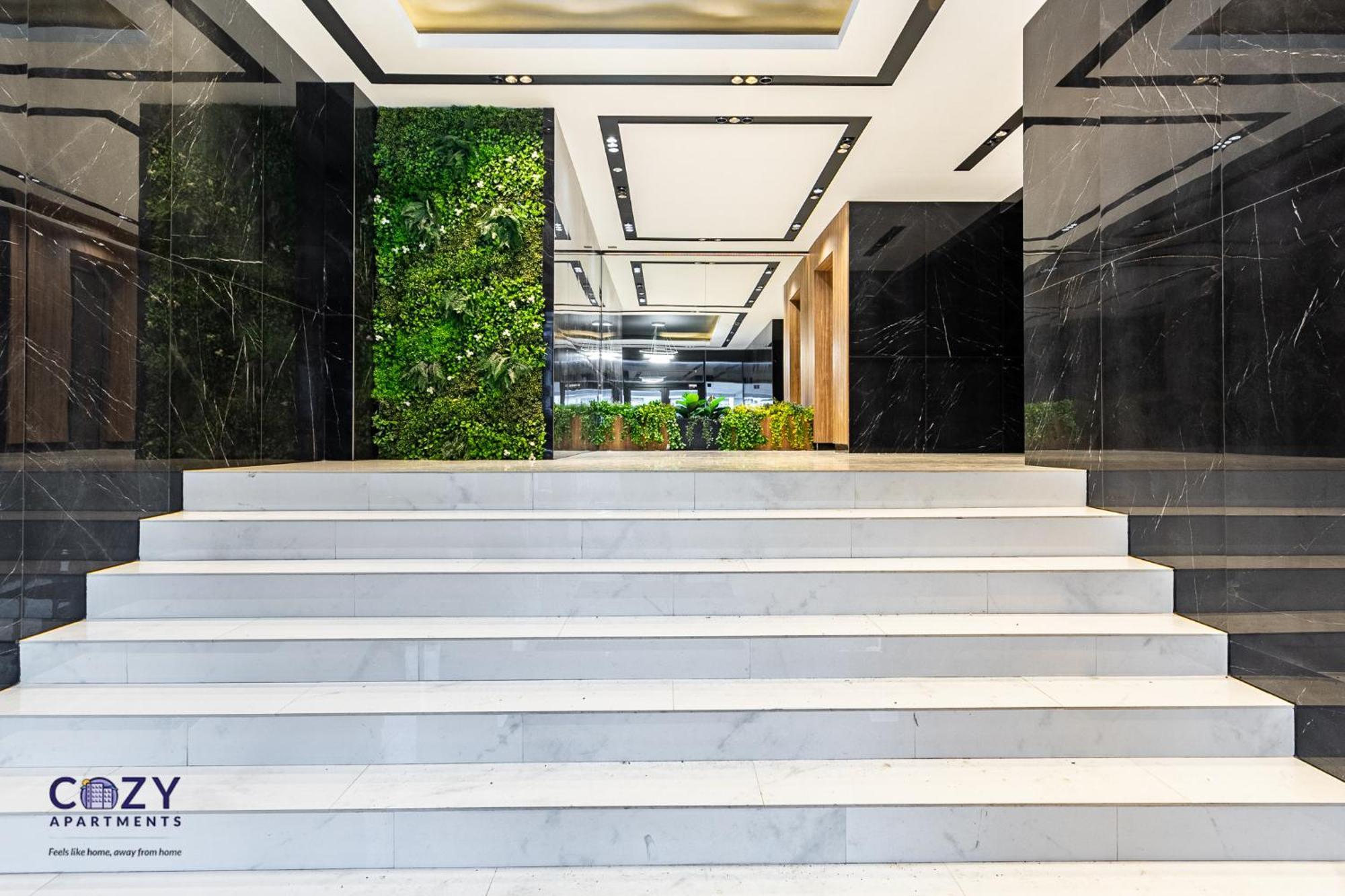 Apartment Luxury Residences & In At Coresi Mall *